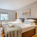 4 Bed In Catterick Oc-y33625 *