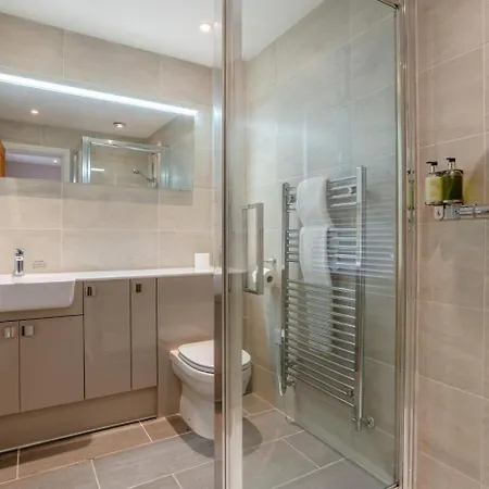 4 Bed In Catterick Oc-y33625 * Catterick Bridge