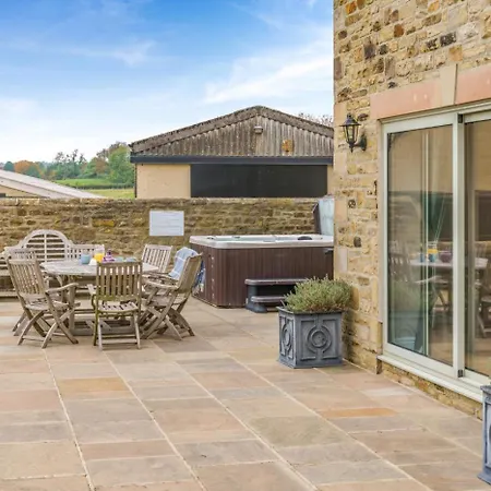 4 Bed In Catterick Oc-y33625 *