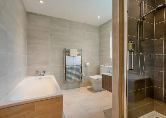 4 Bed In Catterick Oc-y33625 * Catterick Bridge