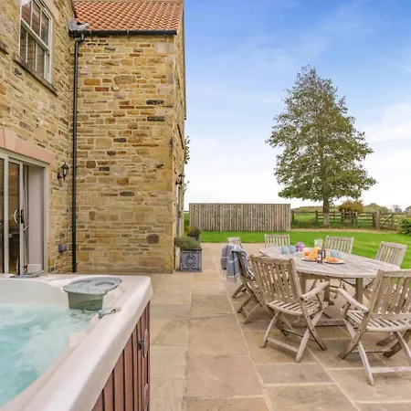 4 Bed In Catterick Oc-y33625 *