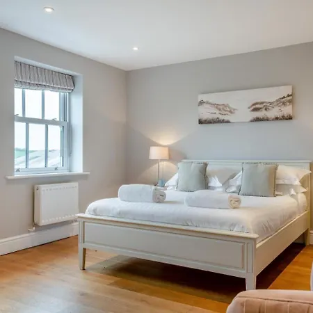 4 Bed In Catterick Oc-y33625 * Catterick Bridge
